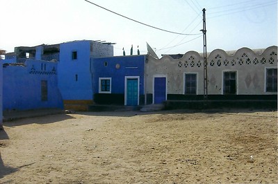 Within the <em>neja</em> of Gubba, doors open up into the square (<em>melaga</em>). (Jennings, 1981).