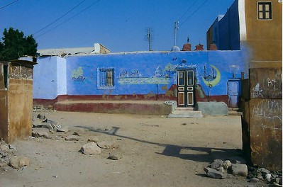 Some houses have paintings on their walls, indicating that the owner has made the pilgrimage to Mecca (Jennings, 1981).